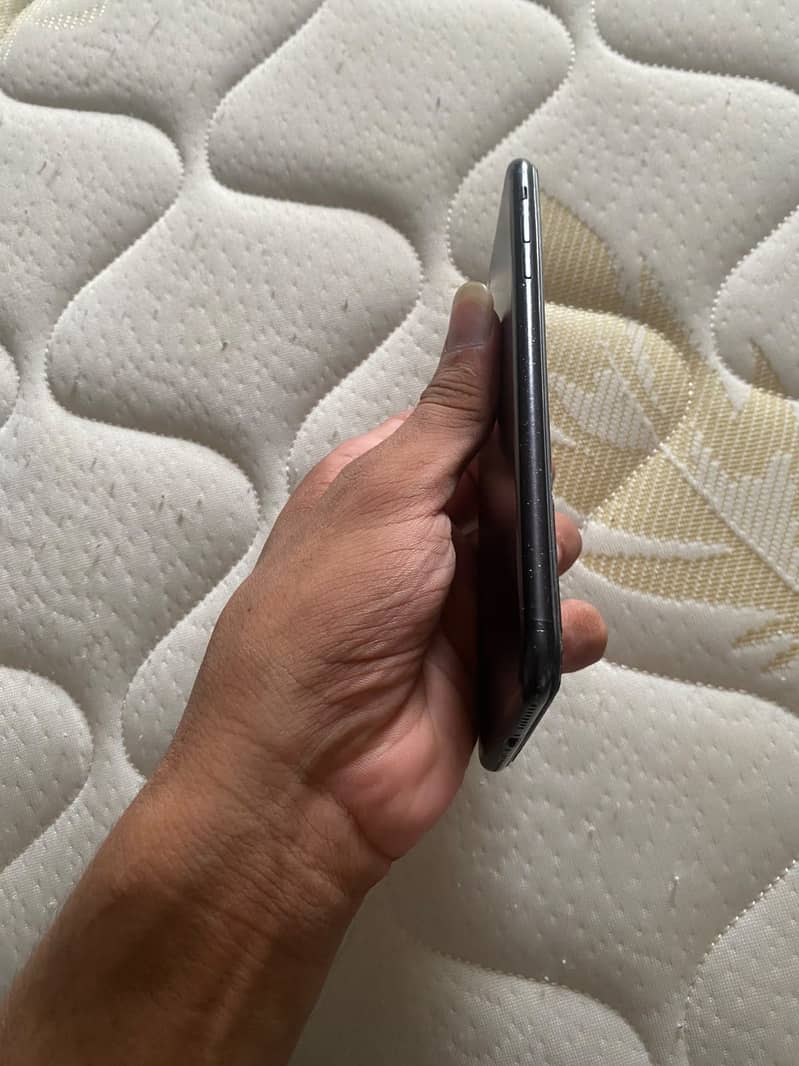 Apple iPhone 7 Plus 1