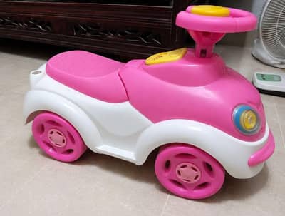 Kids Ride-On Car-Pink- Good condition