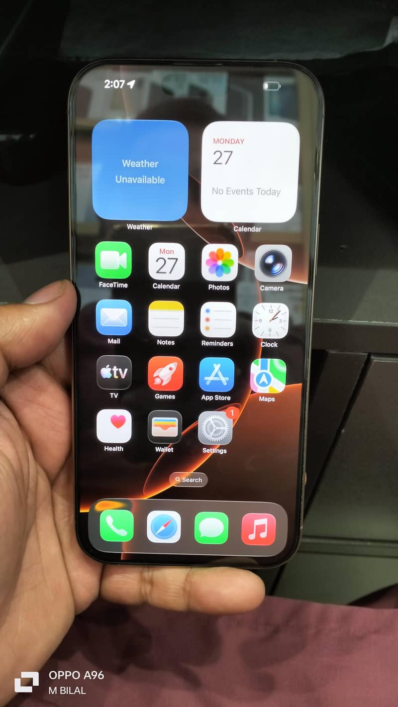 Apple iPhone 16 Pro Max 3