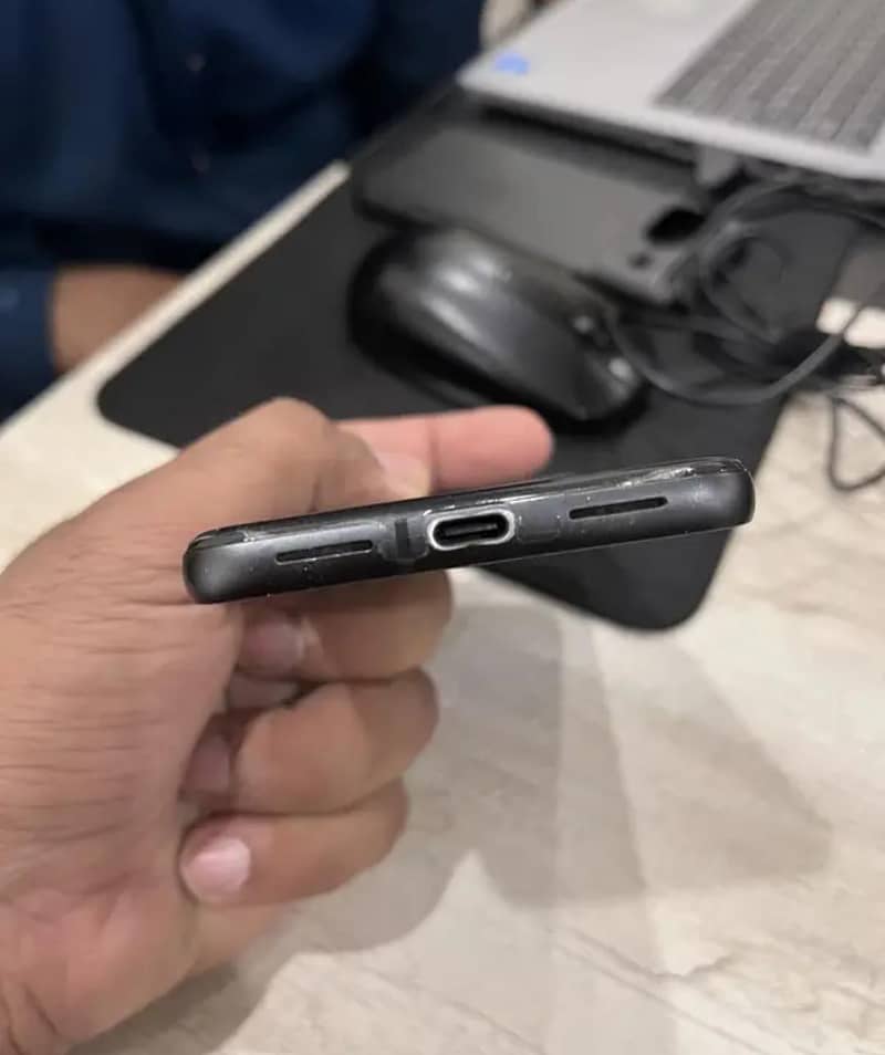 Google Pixel 8 1