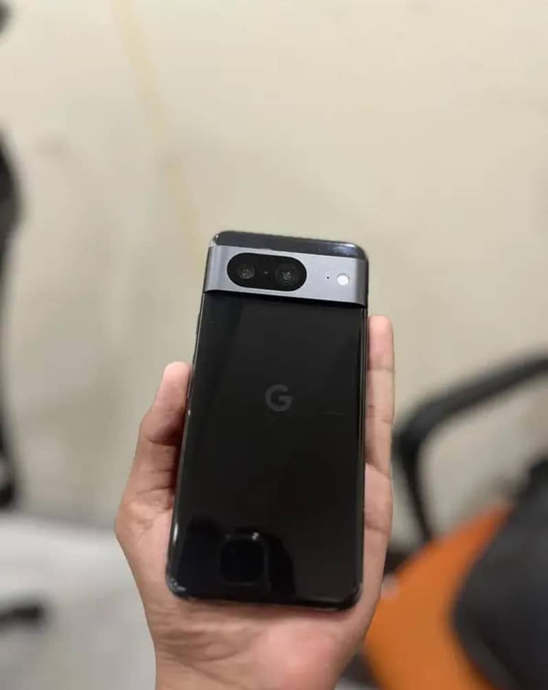 Google Pixel 8 4