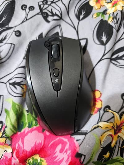2.4GHz Wireless Gaming Mouse Box packed