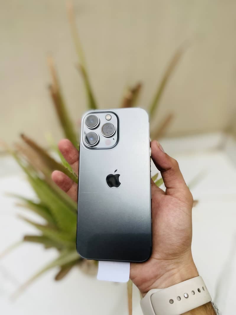IPHONE 13 PRO 4