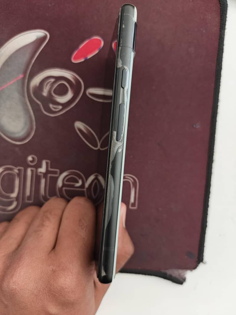 Google Pixel 6a 3