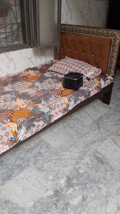 Single Bed for Sale – Strong & Comfortable with matress