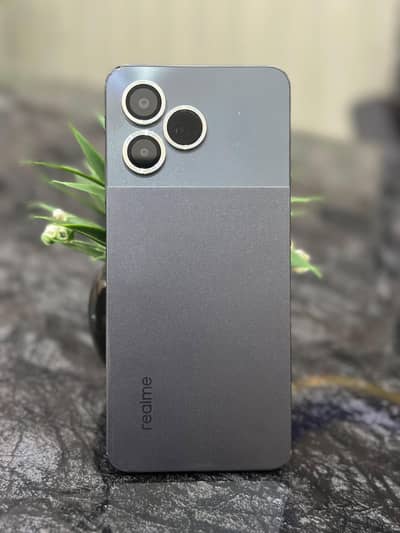 Realme Note 50 sale 4+64 full  box original charger urgent sale