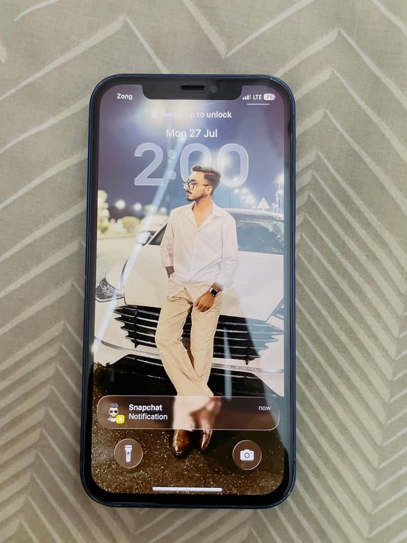 Apple iPhone 12 6
