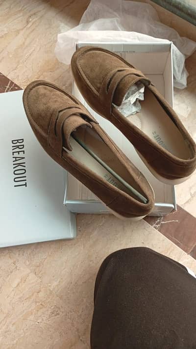 Breakout Olive colour Loafers 44 size