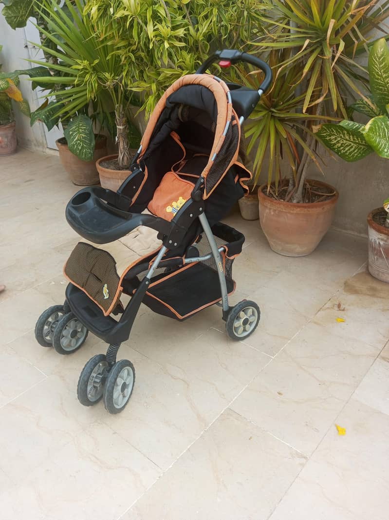 Comfortable Black Stroller 2