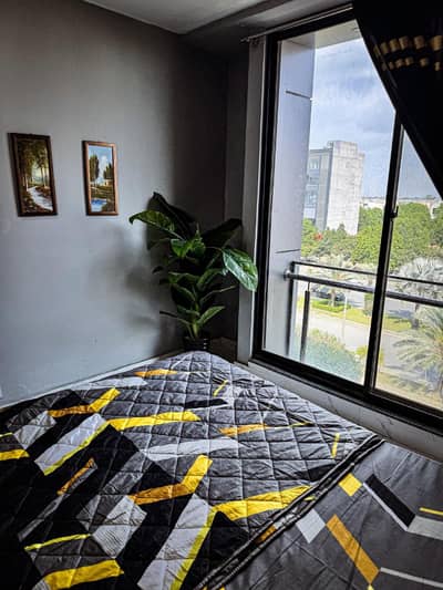 DAILY BASIS APARTMENT AVAILABLE FOR RENT IN TULIP BLOCK BAHRIA TOWN LAHORE