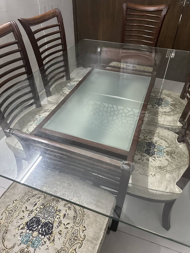 Dining table 4