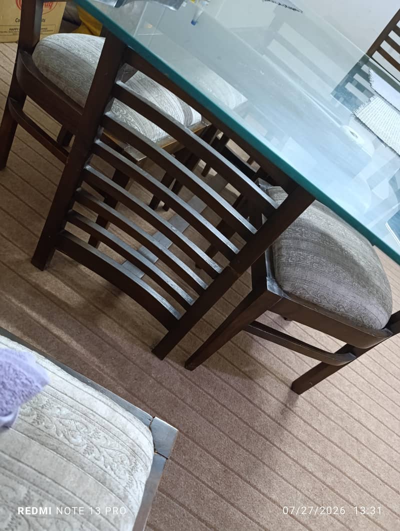 dining table excellent condition 1