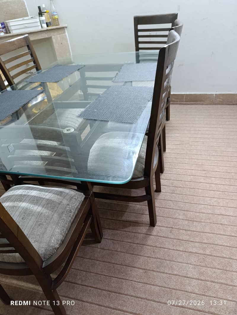 dining table excellent condition 4