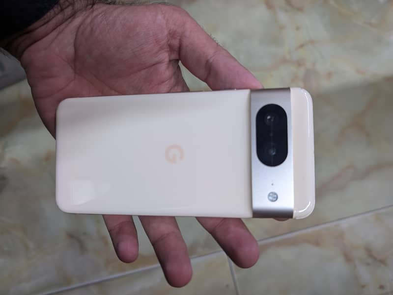 Google Pixel 8 0