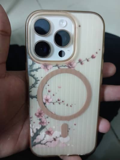 Apple iPhone 16 Pro jv