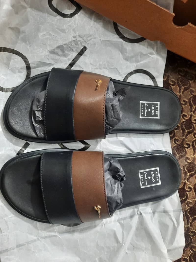 Logo slippers 0