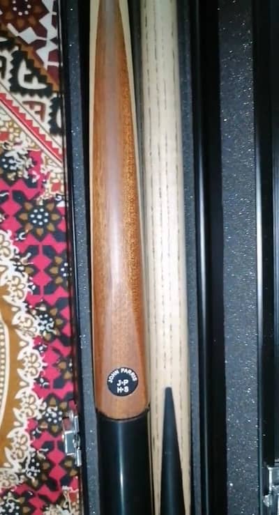 Handmade John Parris Cue With Aluminium Box