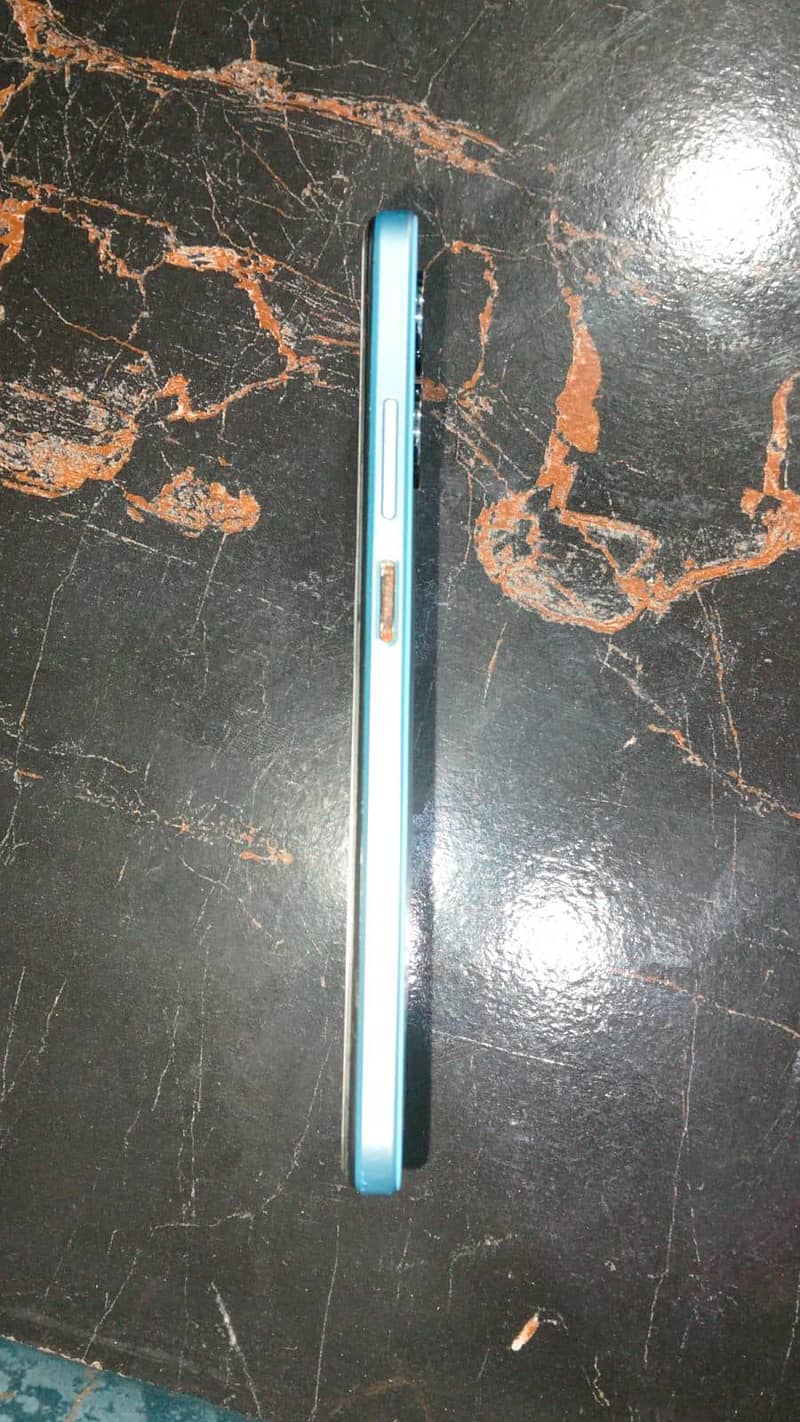 OPPO A17 4