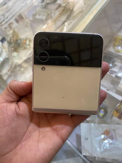 Samsung Mobile Z Flip 4