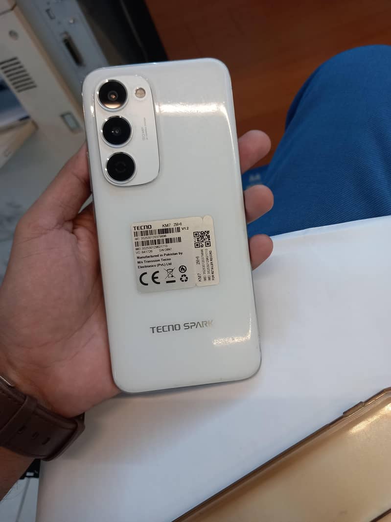 Tecno Spark 40 pro plus 2