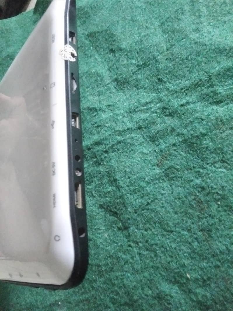 Awesome Biggest Screen Tablet 9