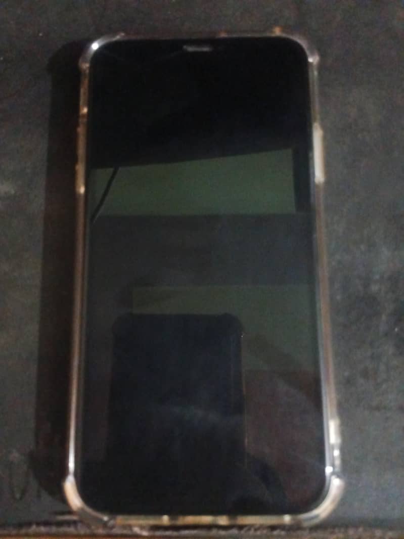 Apple iPhone 11 0