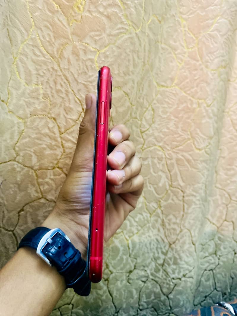 Apple iPhone 11 3