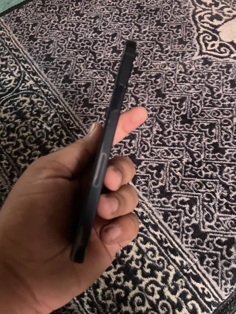 iphone 12 3