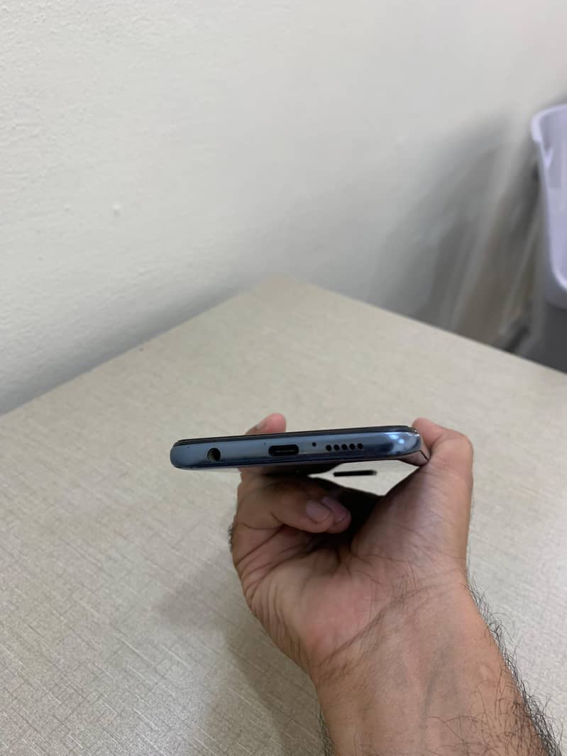 Xiaomi Redmi Note 9S 4