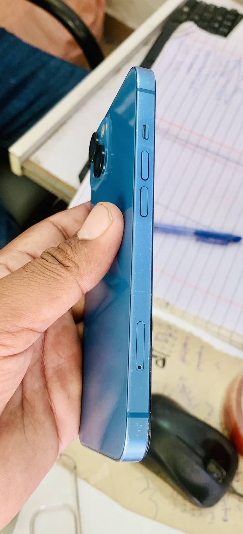 Apple iPhone 13 1