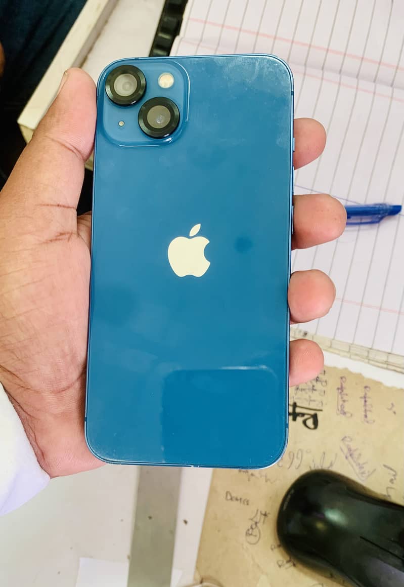 Apple iPhone 13 3