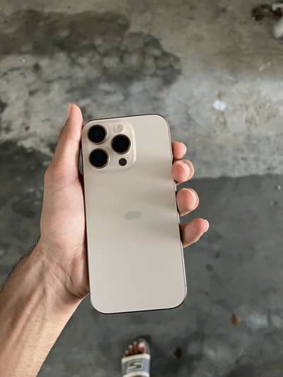 Apple iPhone 16 Pro