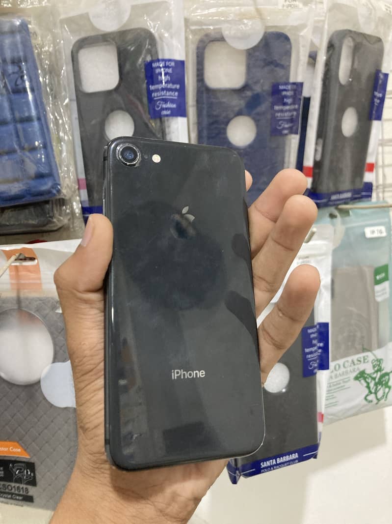 Apple iPhone 8 0