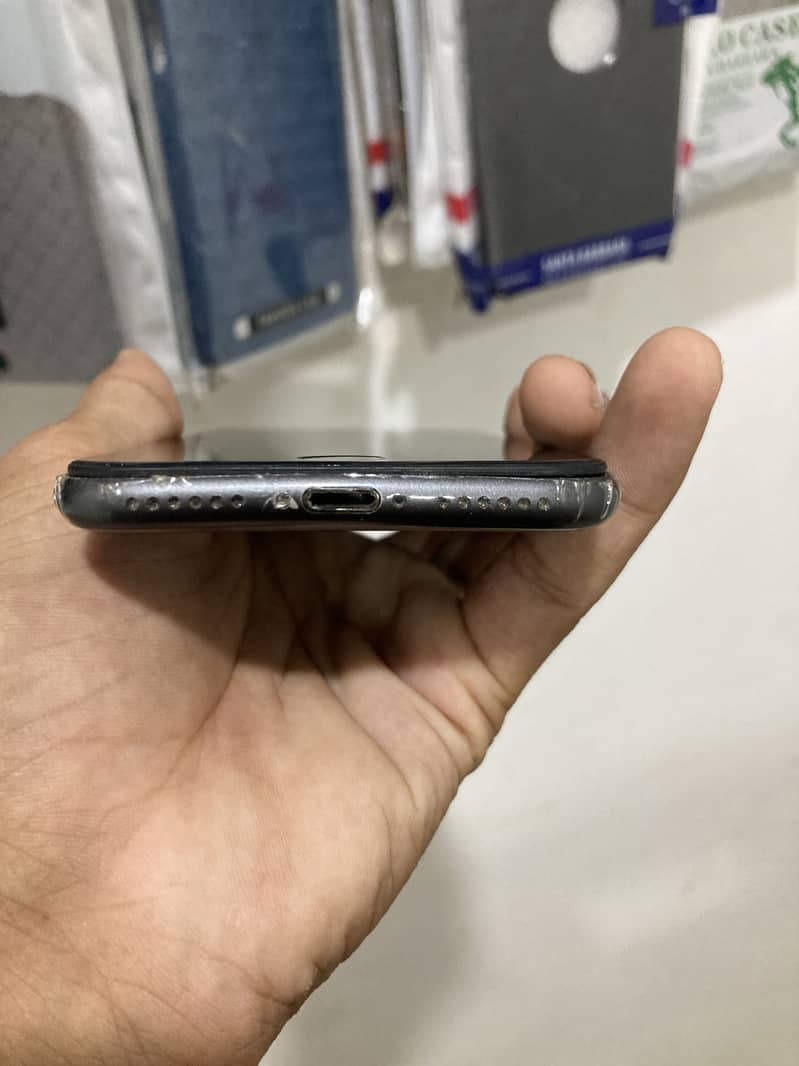 Apple iPhone 8 2