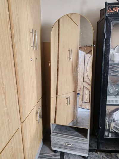 dressing table