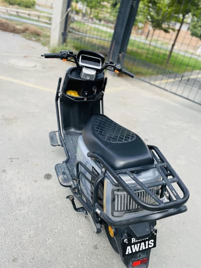 Ak charg ma 70km tak krti ha