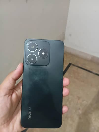 Realme C61