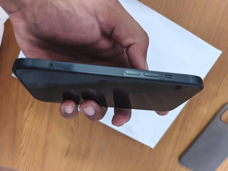 Apple iPhone 13 3