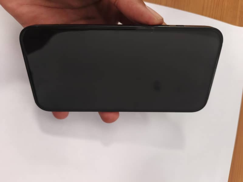 Apple iPhone 13 5
