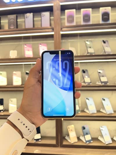 Apple iPhone 11