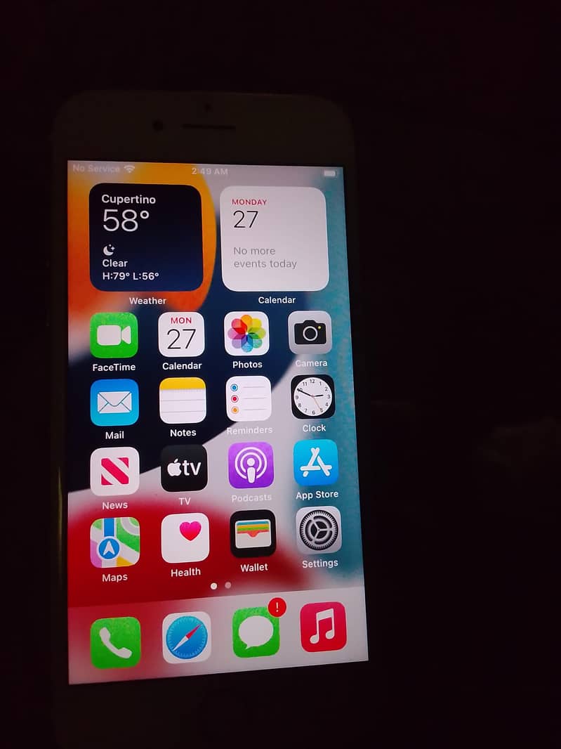 Apple iPhone 7 1