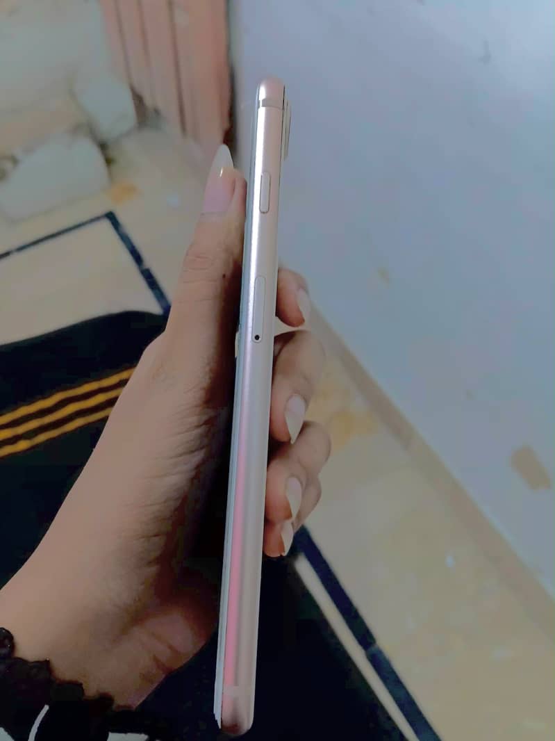 Apple iPhone 8 Plus 8
