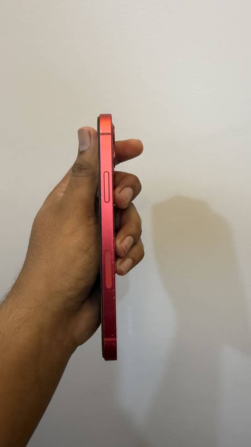 Apple iPhone 12 4