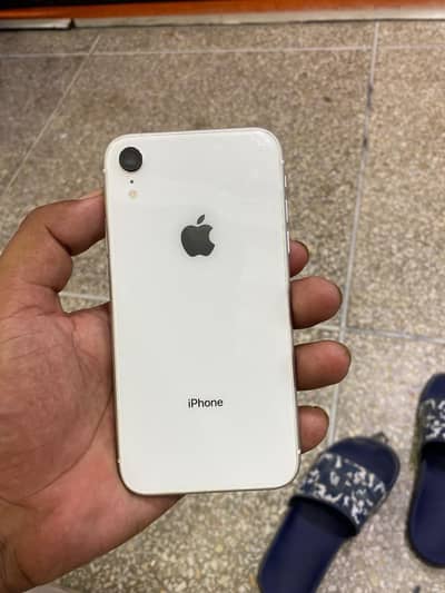 Apple iPhone XR