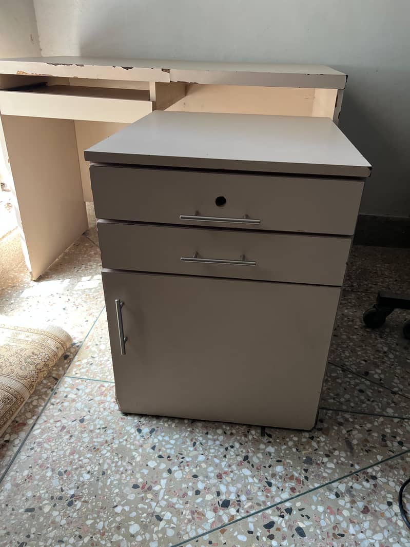 Study/Computer/Office Table 8