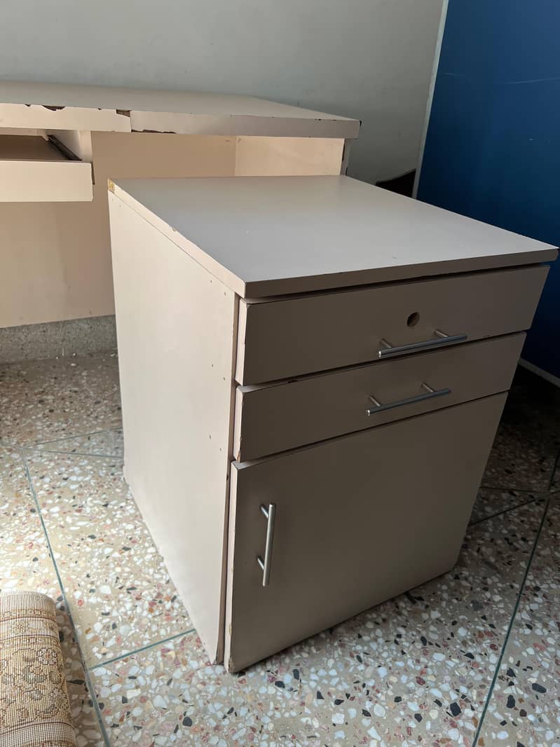 Study/Computer/Office Table 10
