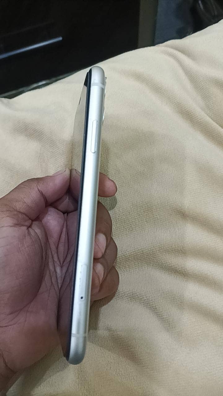 Apple iPhone 11 2