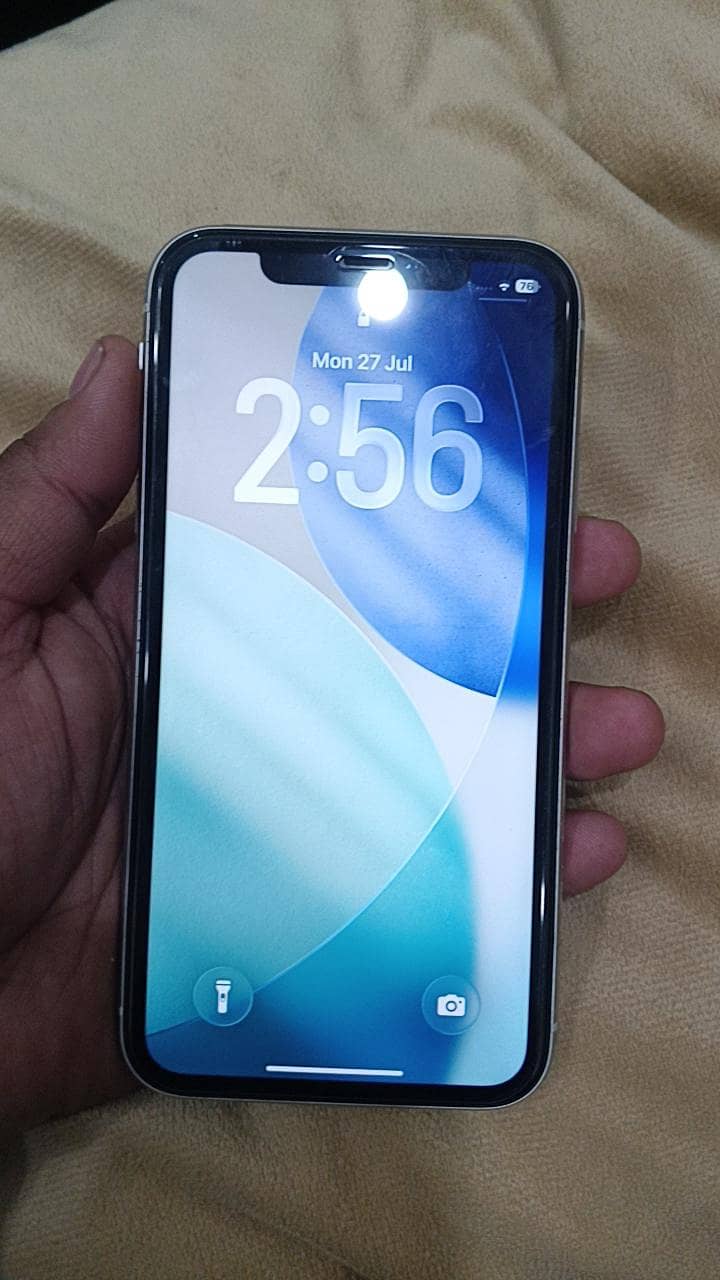 Apple iPhone 11 5
