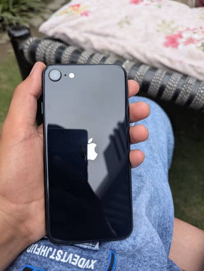 Apple iPhone SE 3rd generation 2022
