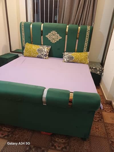 King size bed with 2 side tables